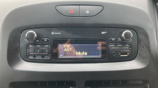 Renault Clio 0.9 TCE 90 Play 5dr Petrol Hatchback